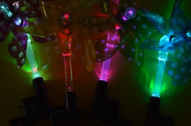 Molinete giratorio broche luminoso decorativo (1).jpg